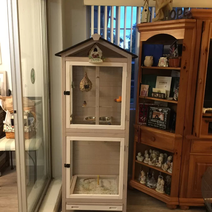 【Pet】Freddy 70'' Pointed Top Flight Cage with Stand