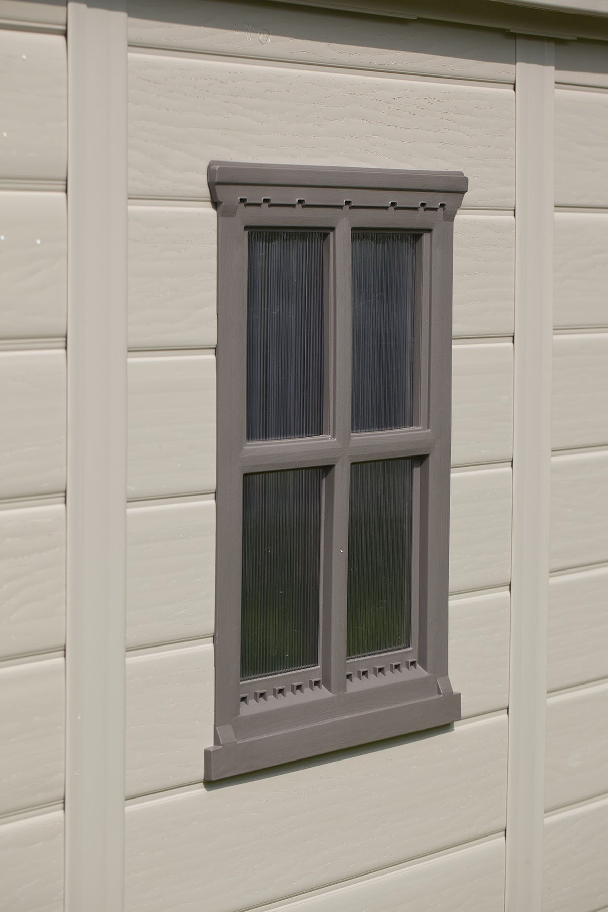 4 x 6  Plastic Garden Storage Shed, All-Weather Outdoor Storage Solution Shed, Includes Plastic Floor, Strong Structure & Maintenance-Free Vinyl Shed《NO8》