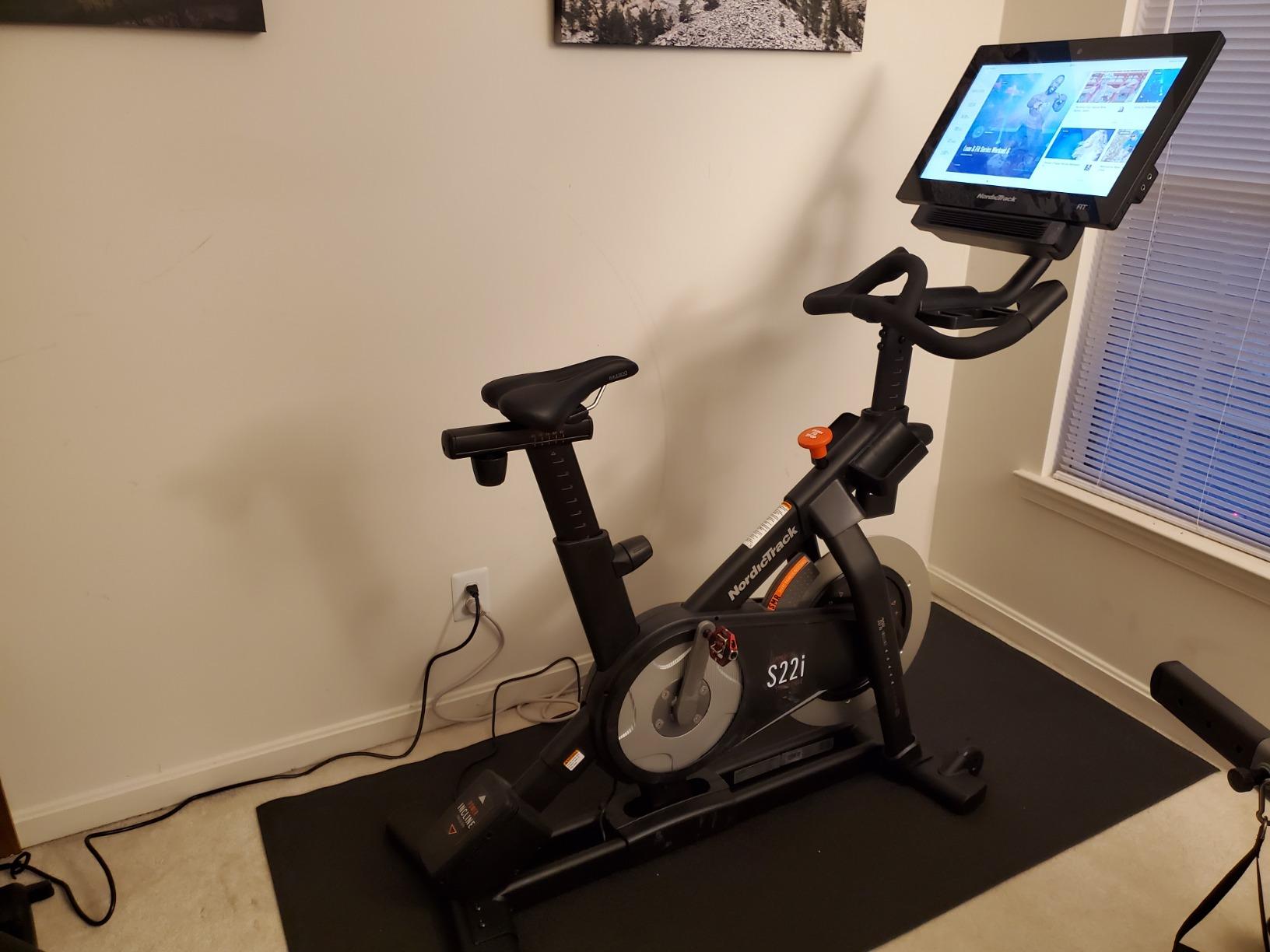 【Sports&Outdoors】NordicTrack Commercial Studio Cycle