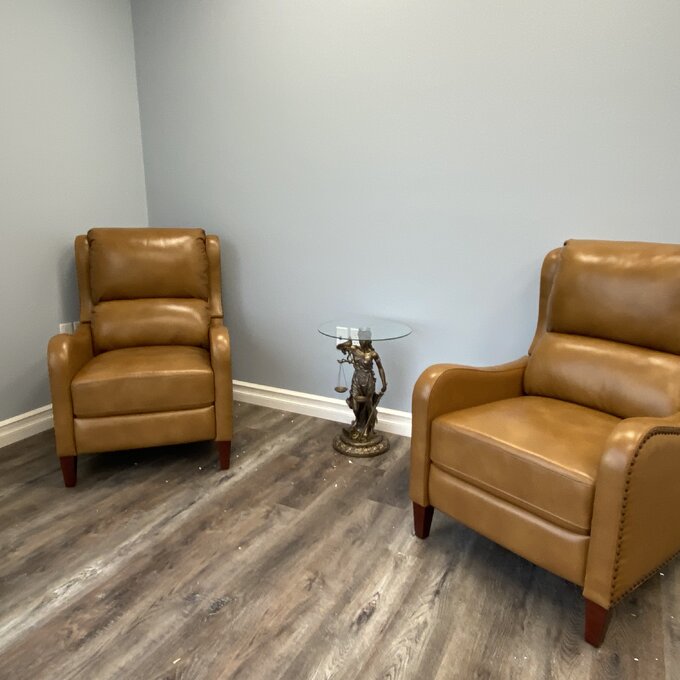 【Furniture】Westmere Leather Recliner