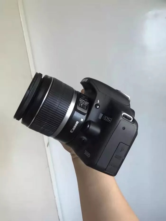 【Electronics】Canon EOS 550D 18.0MP Digital SLR Camera with EF-S IS 18-55mm Lens-Black