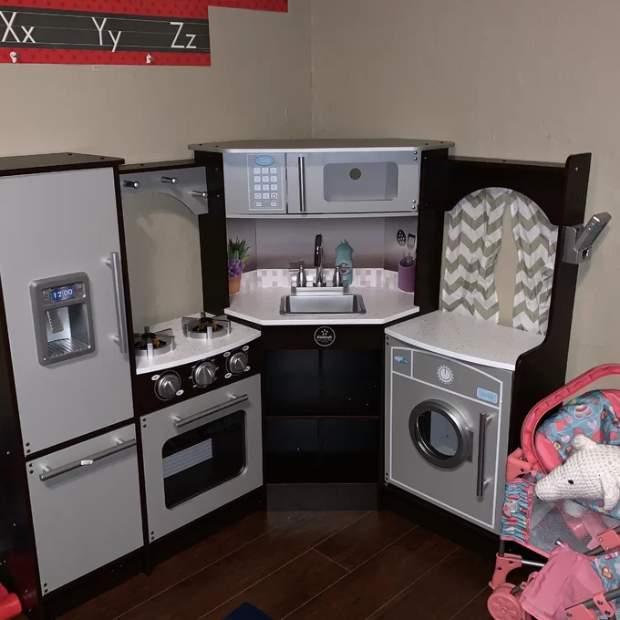 【Baby&Kids】Ultimate Corner Play Kitchen with Lights & Sounds, Espresso