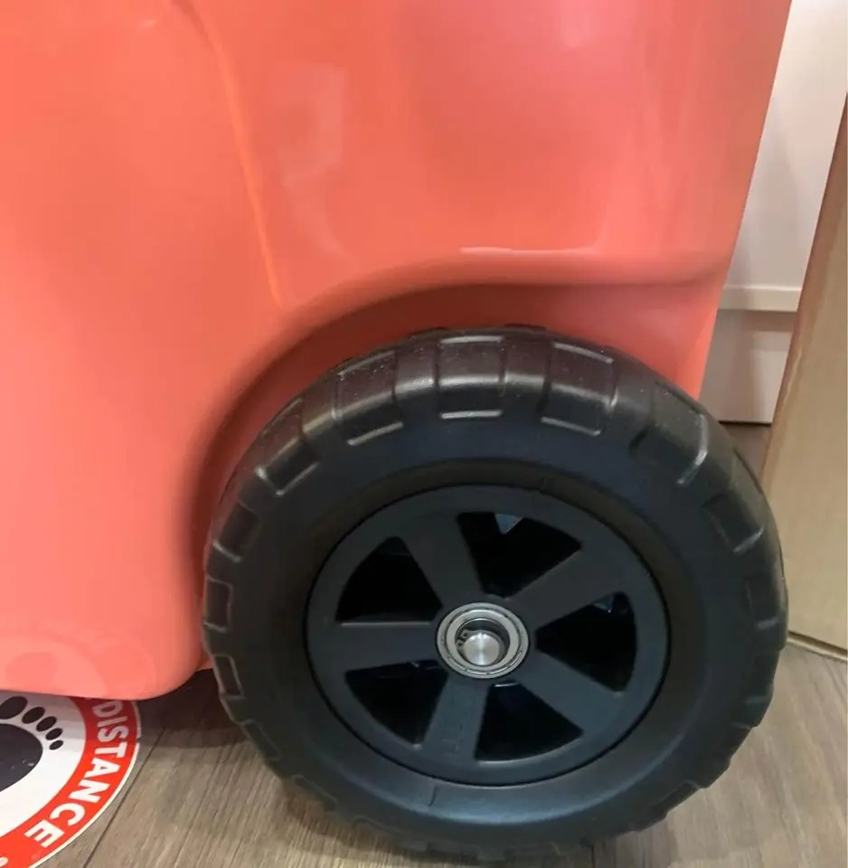 YETI TUNDRA HAUL PORTABLE WHEEL COOLER