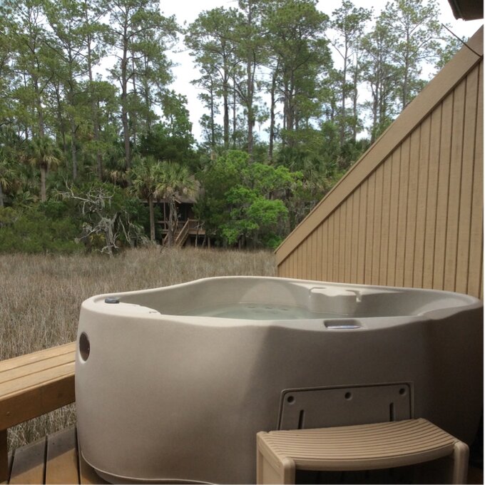 【Sports&Outdoors】Aquarest Spas, 2 - Person 20 - Jet Oval Plug And Play Hot Tub with Ozonator