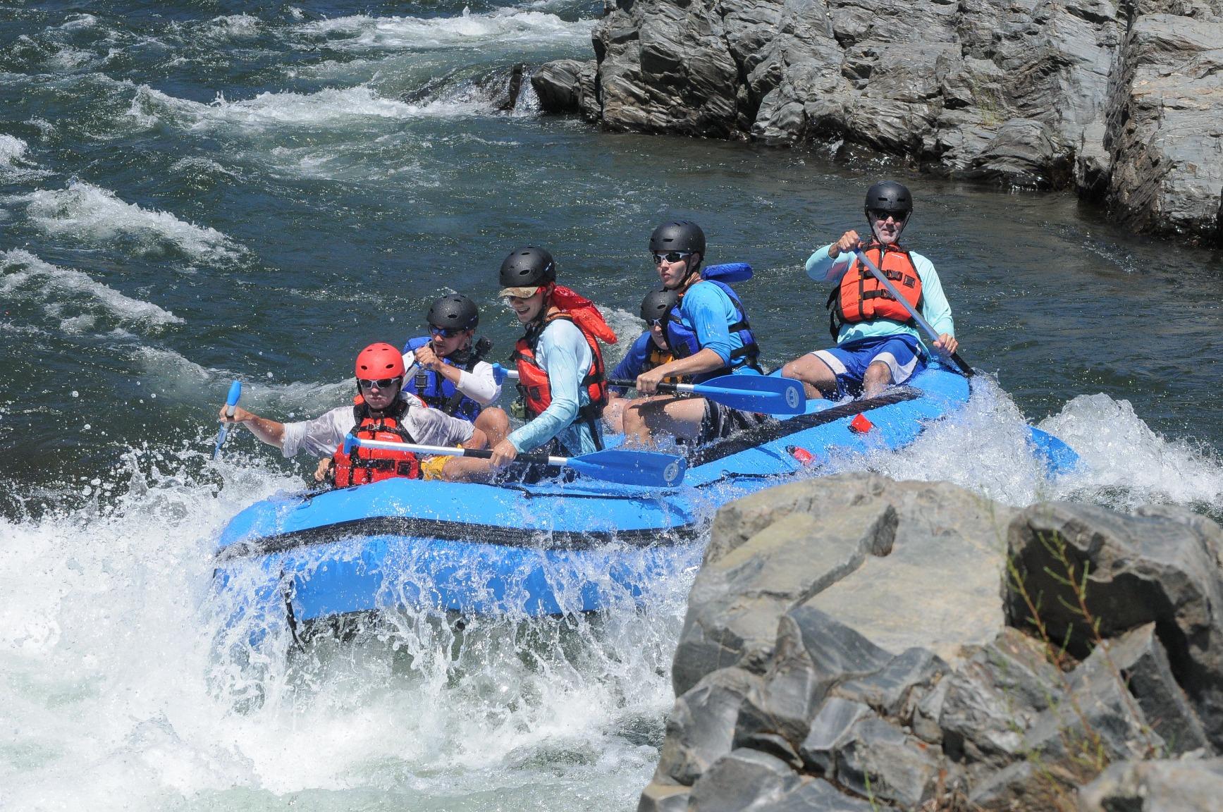 【Sports&Outdoors】1.2mm PVC 15ft Infltable White Water River Raft Floating Raft Tubes Boats