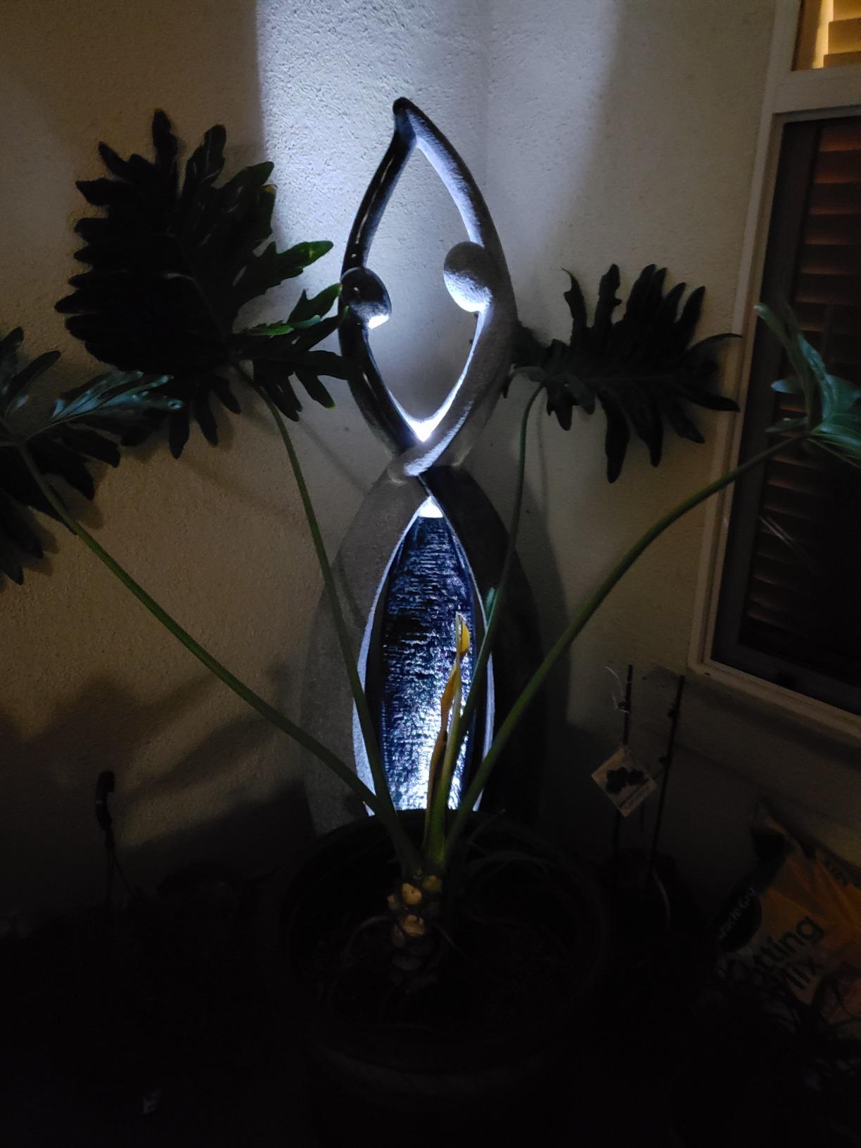 【Décor】Graceful Dancing Couple Outdoor Fountain 57