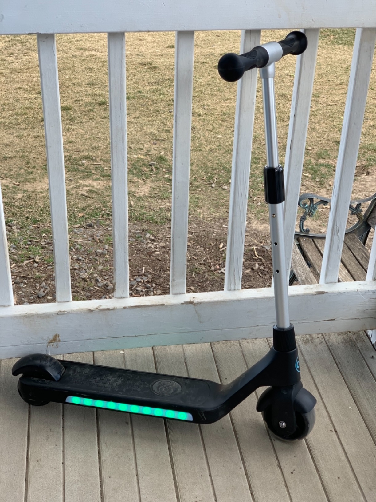 【Sports&Outdoors】Electric Scooter for Kids, Teens, Boys & Girls with Lightweight & Adjustable Handlebar