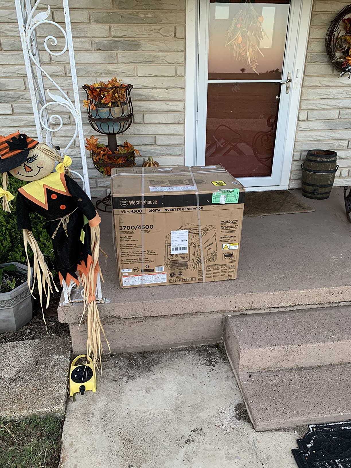 Westinghouse 4500 Watt Super Quiet Portable Inverter Generator, Remote Electric Start with Auto Choke