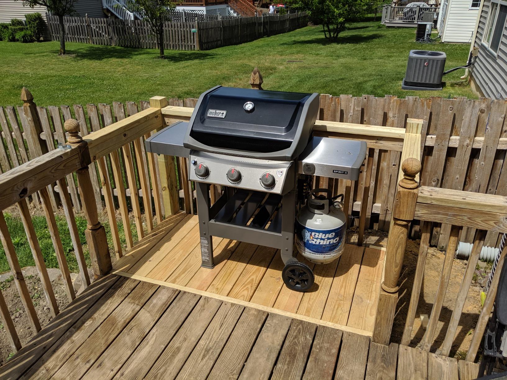 【Appliances】Weber Spirit II E-310 3-Burner Liquid Propane Grill