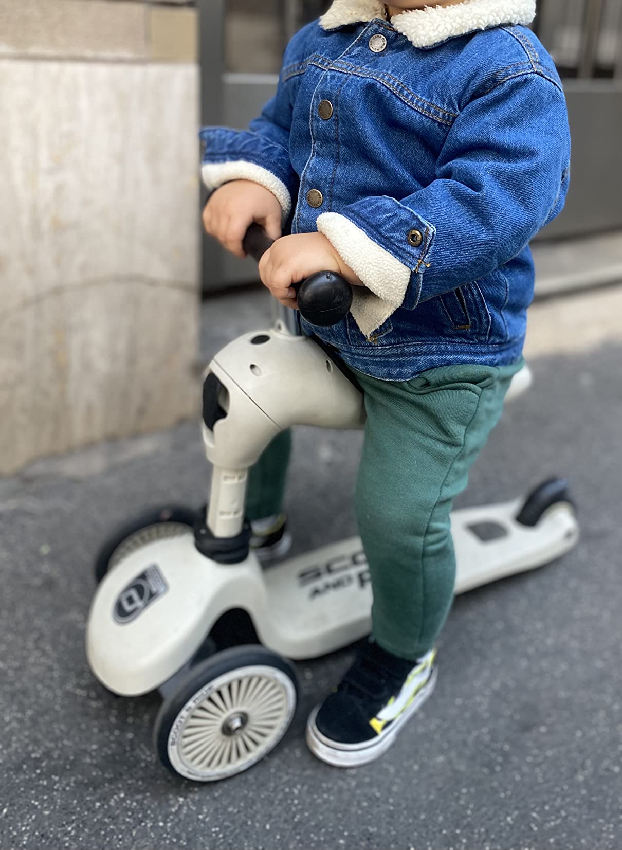 【Sports&Outdoors】Children Adjustable Seated or Standing 2-in-1 Scooter Including Safety Pad for Tip Prevention