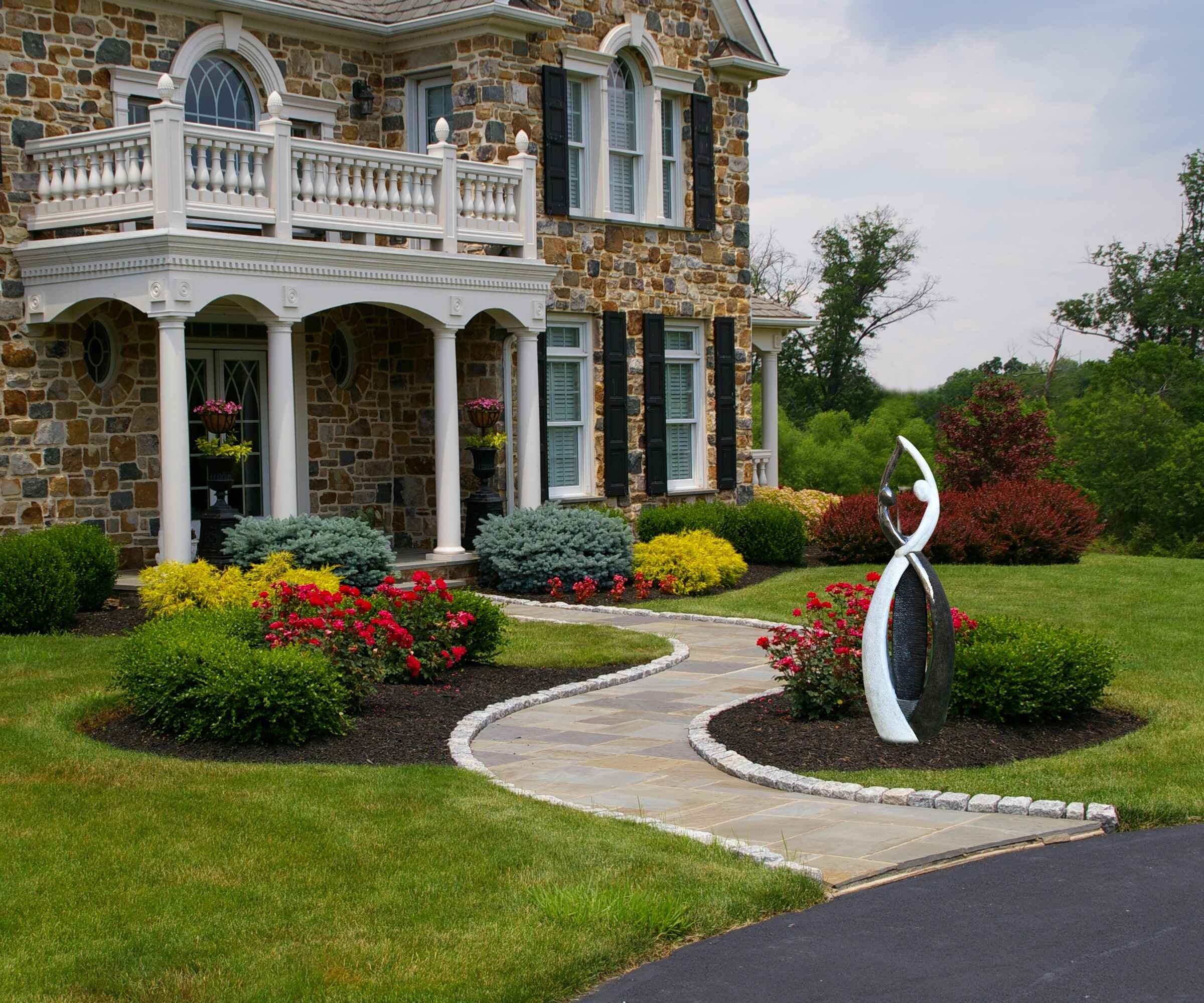 【Décor】Graceful Dancing Couple Outdoor Fountain 57