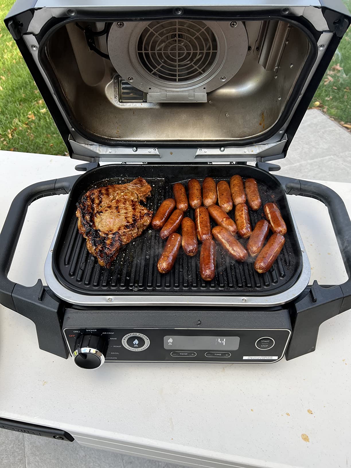 【Appliances】Ninja OG701 Woodfire Outdoor Grill, 7-in-1 Master Grill, BBQ Smoker & Outdoor Air Fryer plus Bake