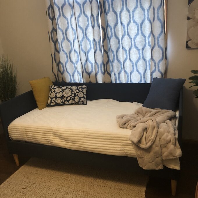 【Furniture】Chadlee Upholstered Daybed