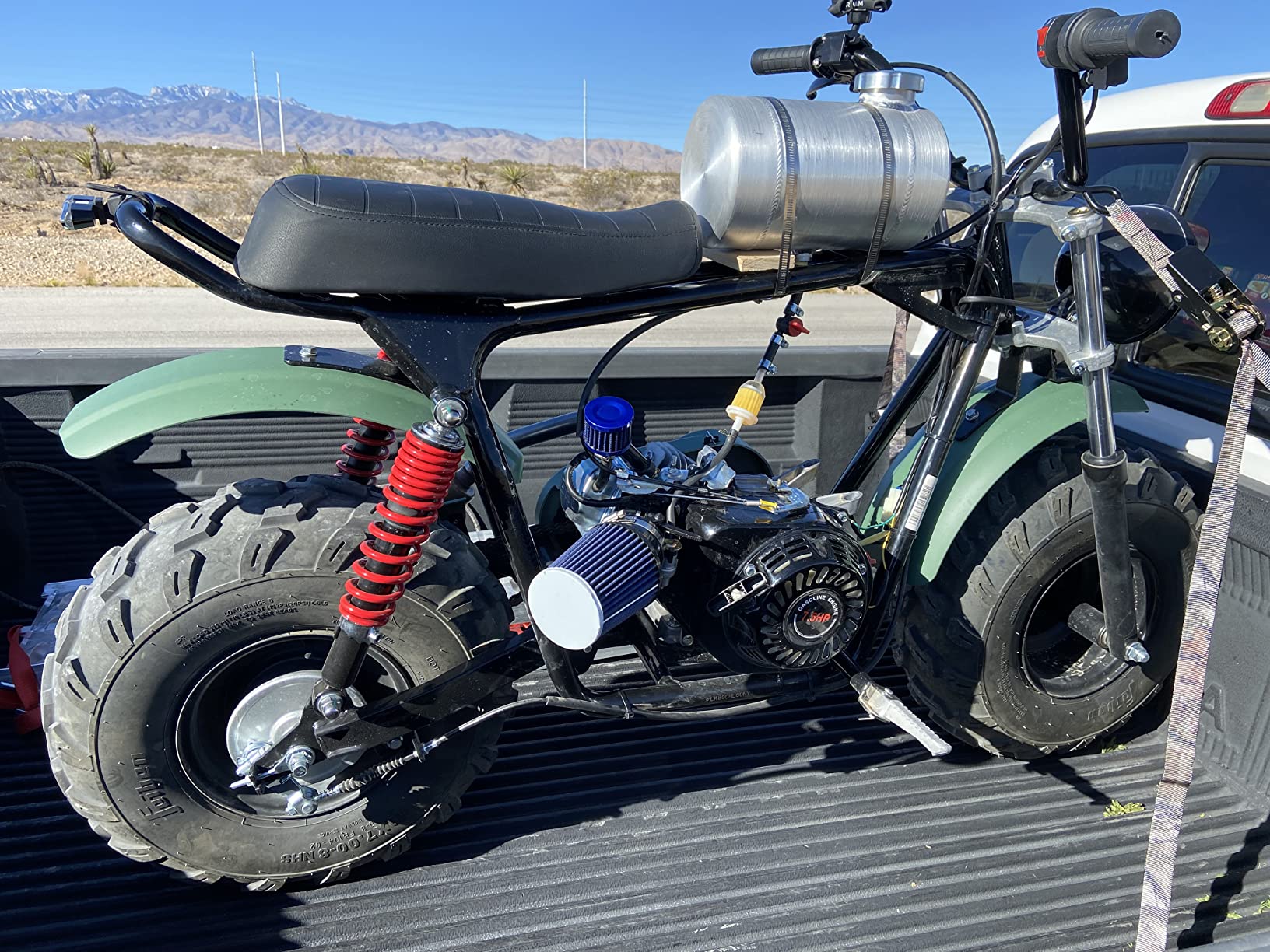 【Sports&Outdoors】Vitacci Mudstar 200 Offroad Super Bike Motorcycle 200cc Trail Bike MX Street for Youth & Adults