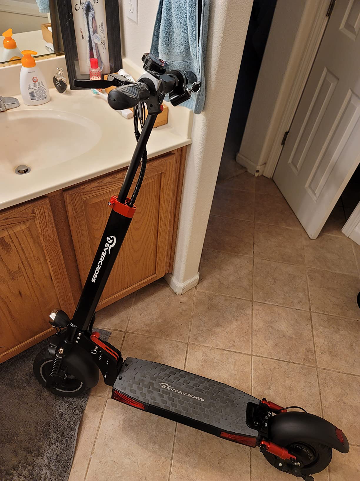 【Sports&Outdoors】Electric Scooter, Electric Scooter for Adults with 800W Motor, Up to 28MPH & 25 Miles