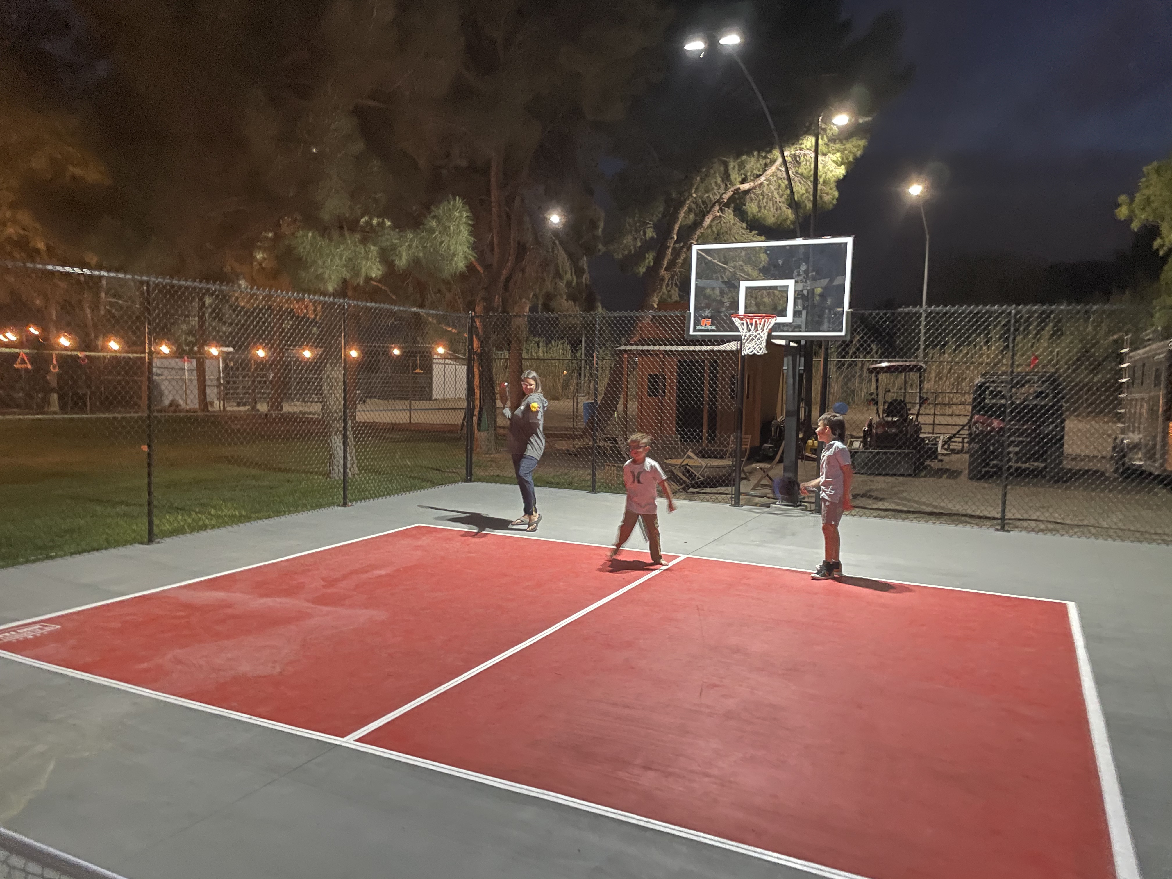 【Sports&Outdoors】Goalrilla FT Series Basketball Hoops with Tempered Glass Basketball Backboard, Black Anodized Frame