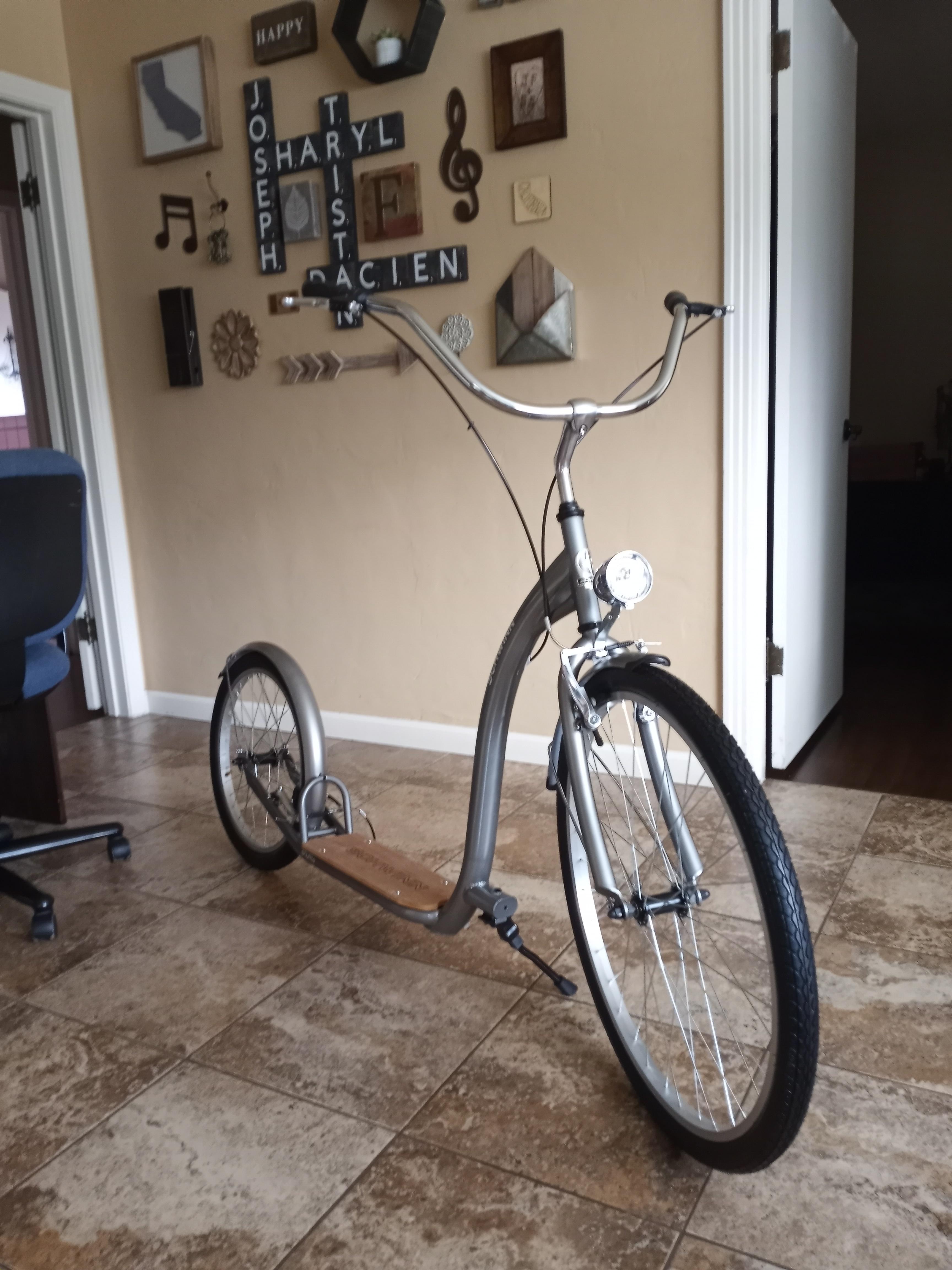 【Sports&Outdoors】Adult Scooter, 26-Inch Alloy Linear Pull Brakes, Steel Frame