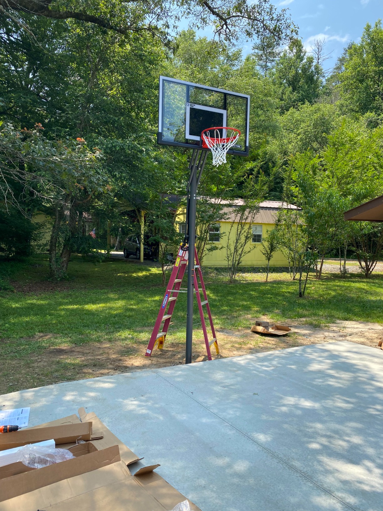 【Sports&Outdoors】Lifetime Adjustable Basketball Hoop