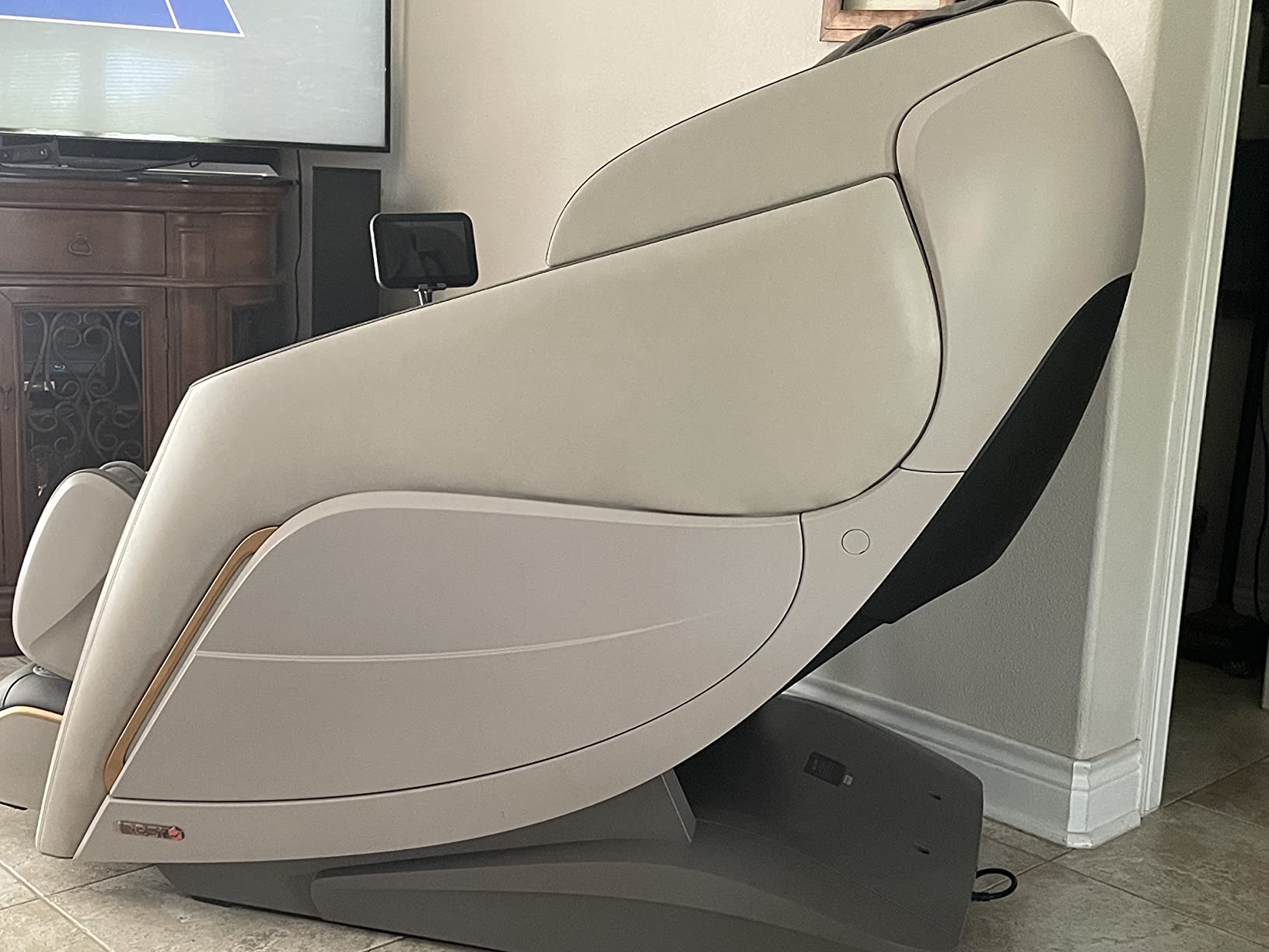 【Furniture】iRest 2023 4D Massage Chair Recliner, Zero Gravity Shiatsu Massager with AI Voice Control