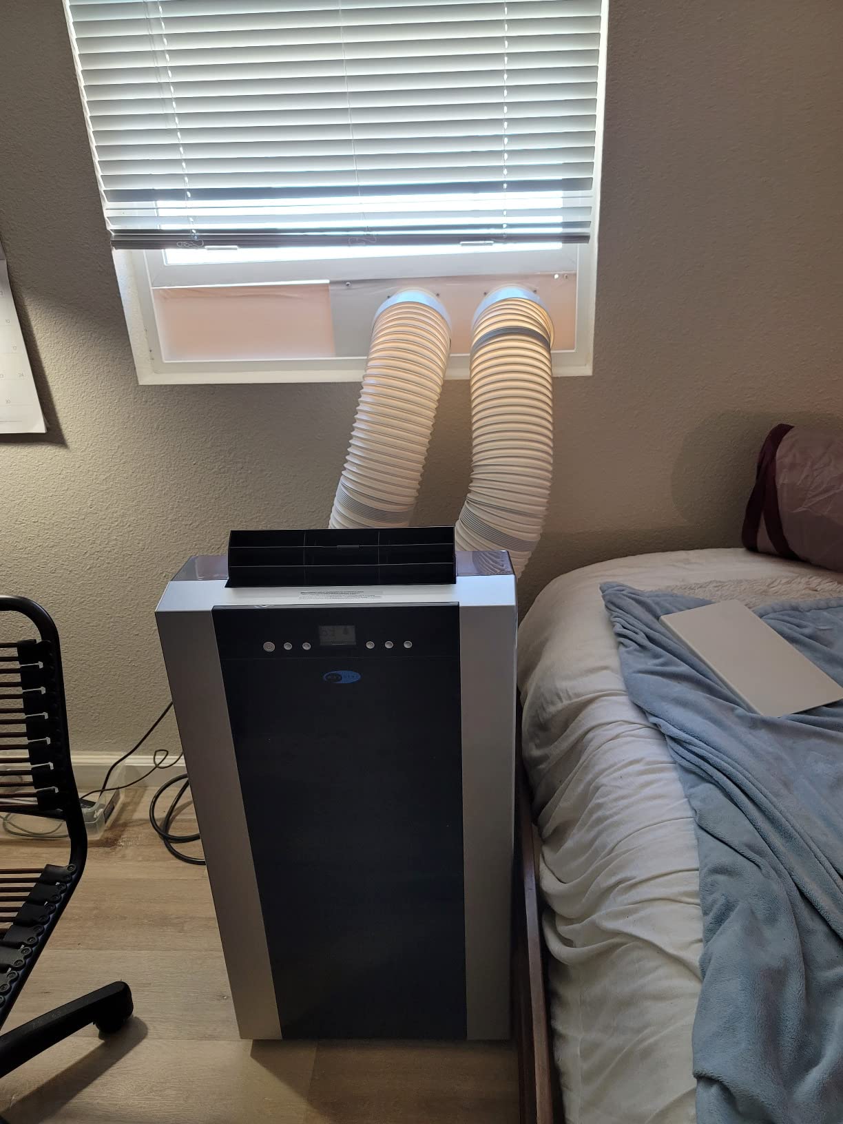 【Appliances】14,000 BTU Dual Hose Portable Air Conditioner with Dehumidifier & Fan for Rooms Up to 500 Square Feet