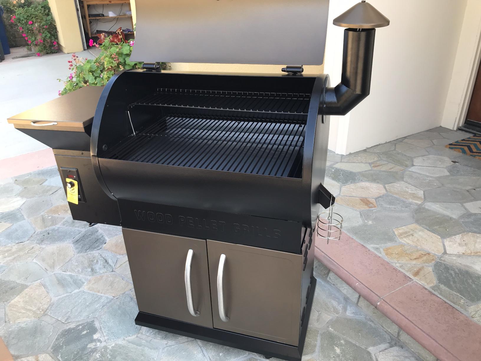 【Appliances】Wood Pellet Grill Smoker with Digital Controls, Cover, 700 sq. in. Cooking Area for Outdoor BBQ