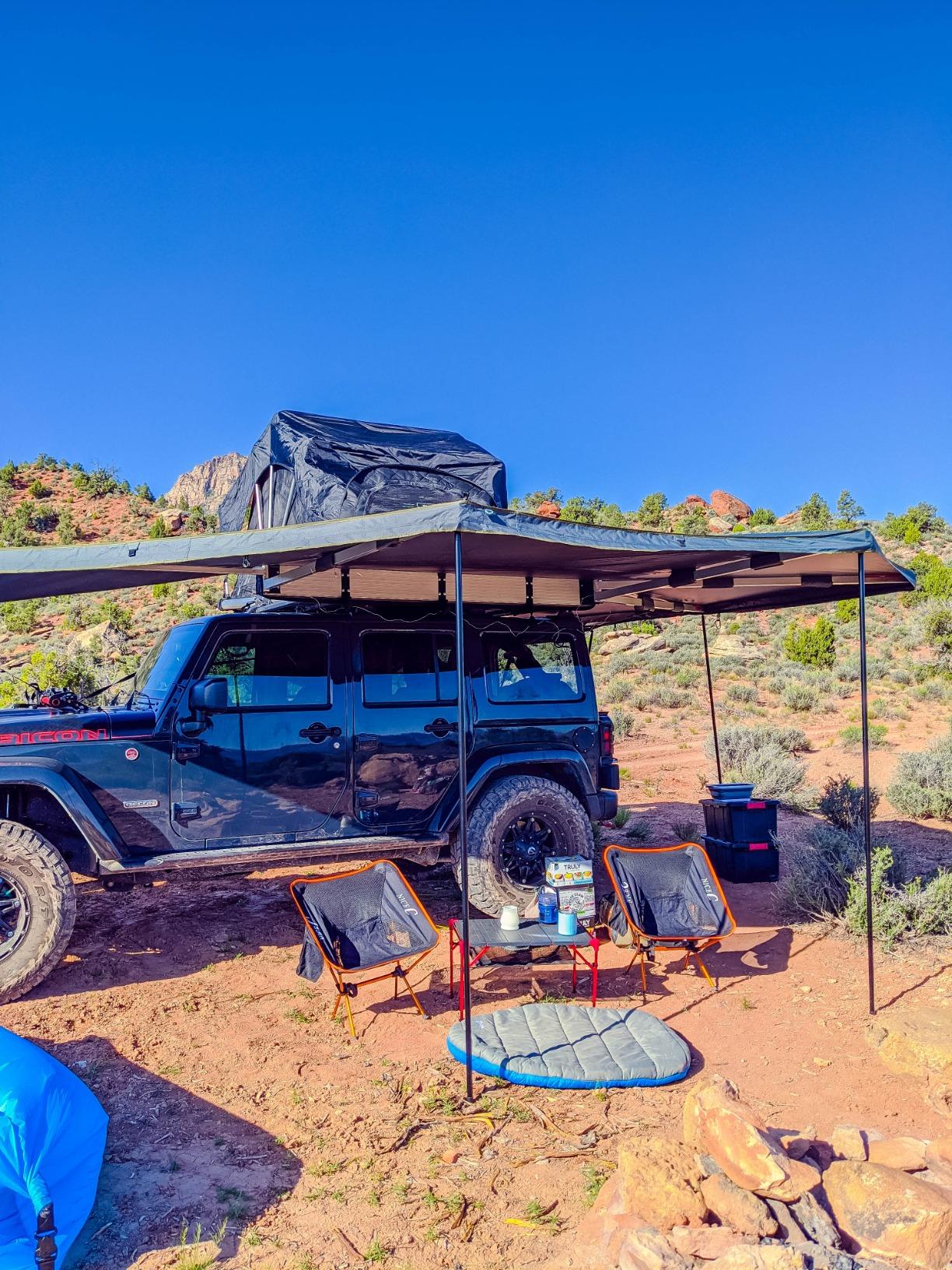 【Sports&Outdoors】Dark Gray with Black Travel Cover - Driverside