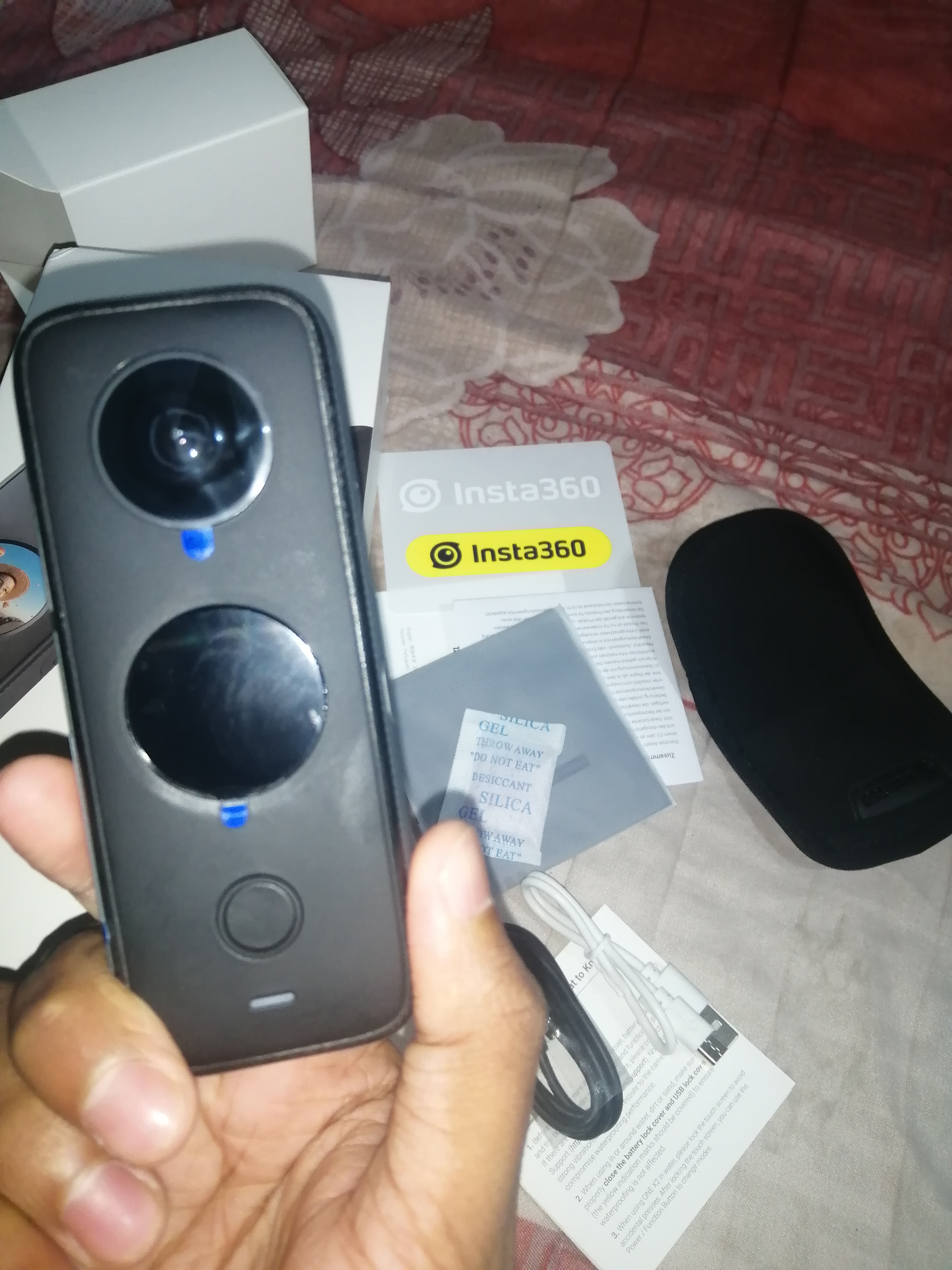 【Electronics】360 Degree Waterproof Action Camera, 5.7K 360, Stabilization, Touch Screen, AI Editing