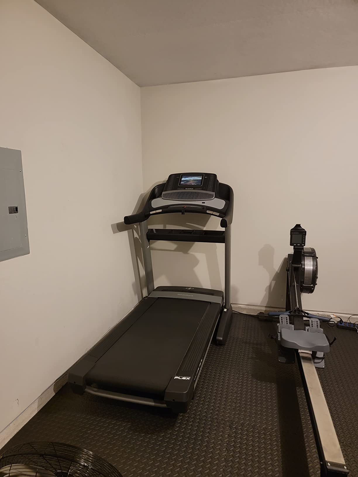 【Sports&Outdoors】NordicTrack Commercial Series + 30-Day iFit Membership