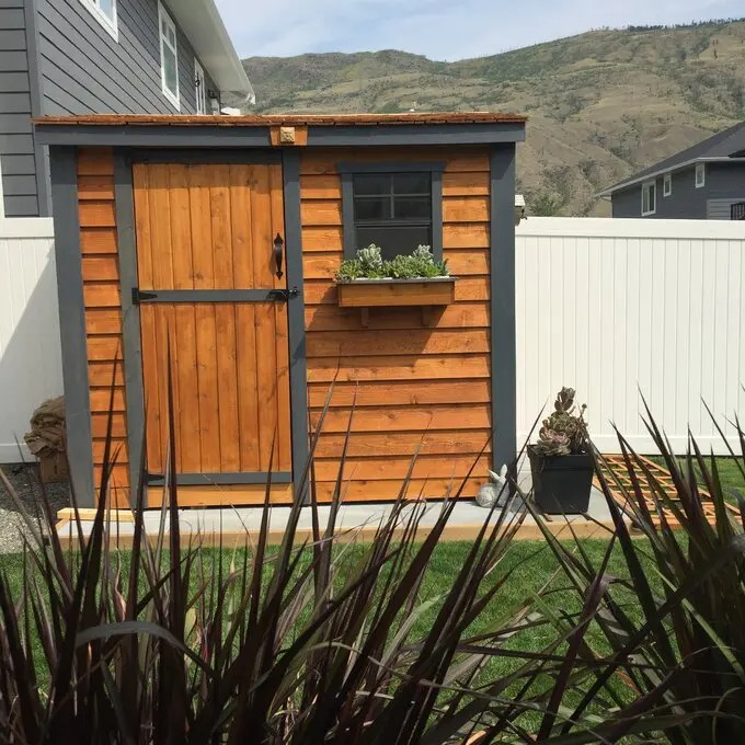 【Storage Shed】8.5 ft wide x 4.5 ft deep solid wood inclined storage shed