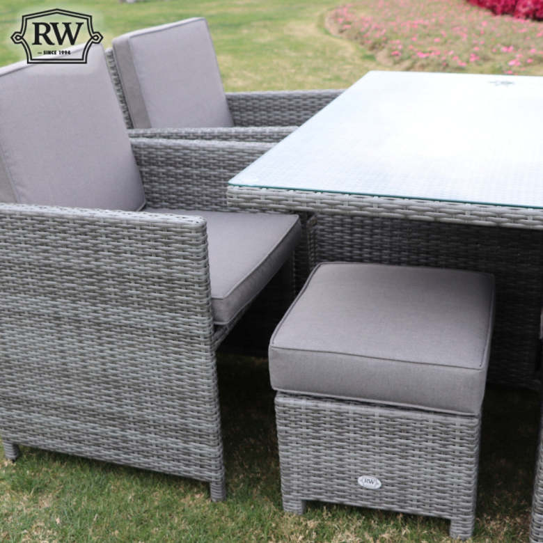 4 Seat Cube Set with Square Table