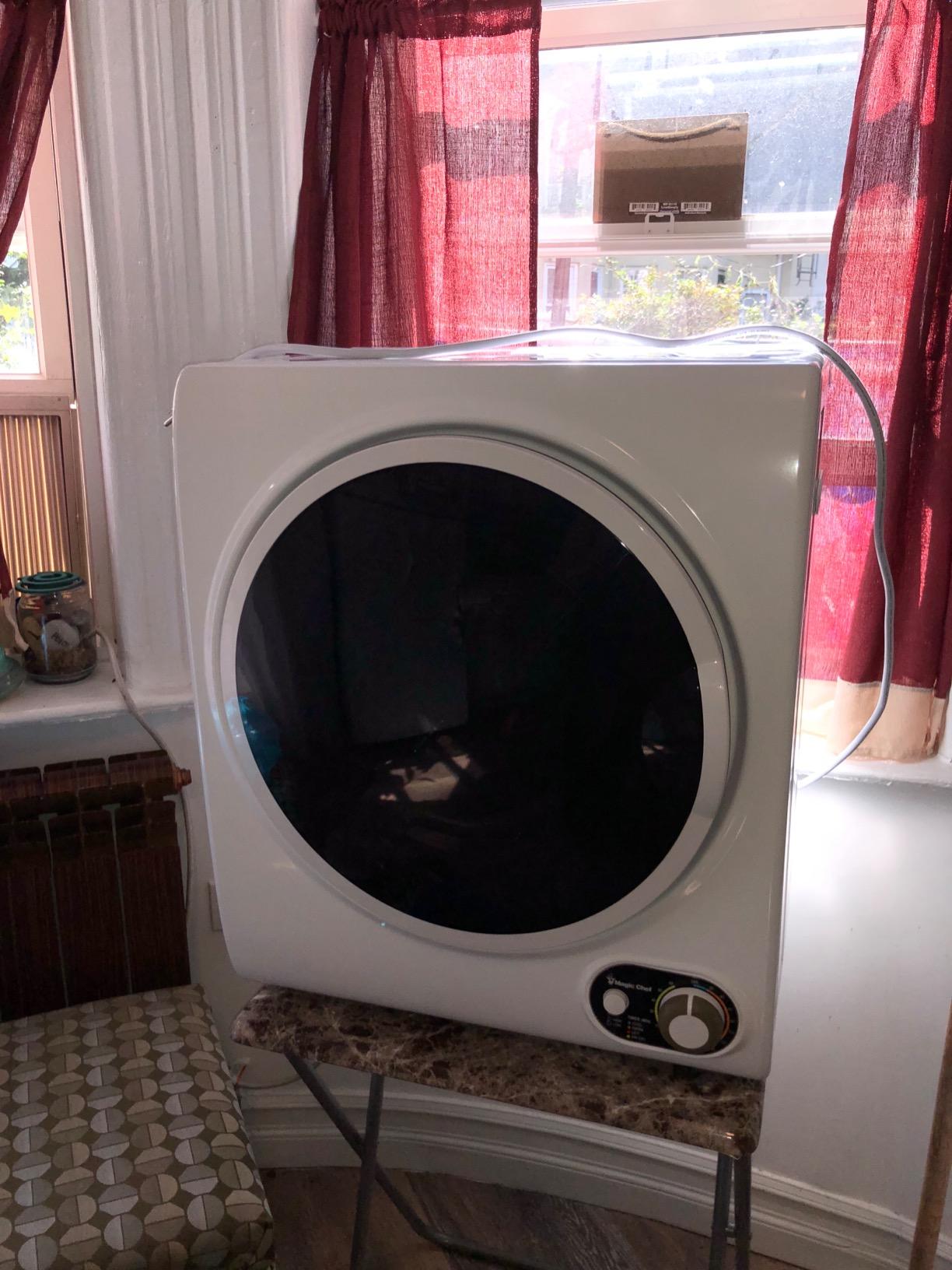 【Appliances】Magic Chef Compact Electric White MCSDRY15W 1.5 cu. ft. Laundry Dryer