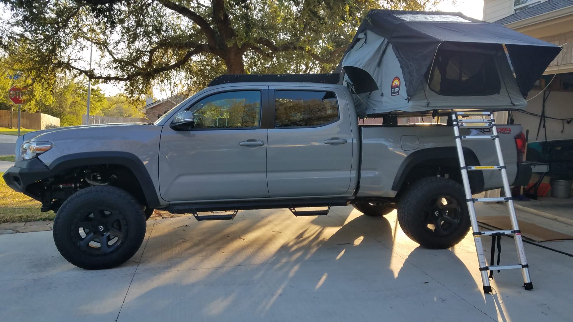 【Sports&Outdoors】20010 SKY RIDGE PIKE 2-Person Tent