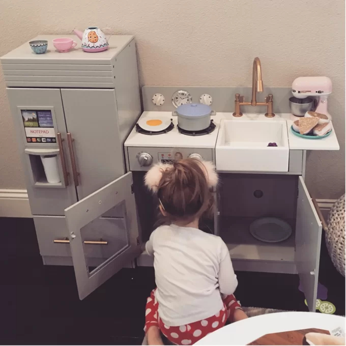 【Baby&Kids】Play Kitchen Toddler Pretend 2 pcs Play Set with Accessories & Ice Maker