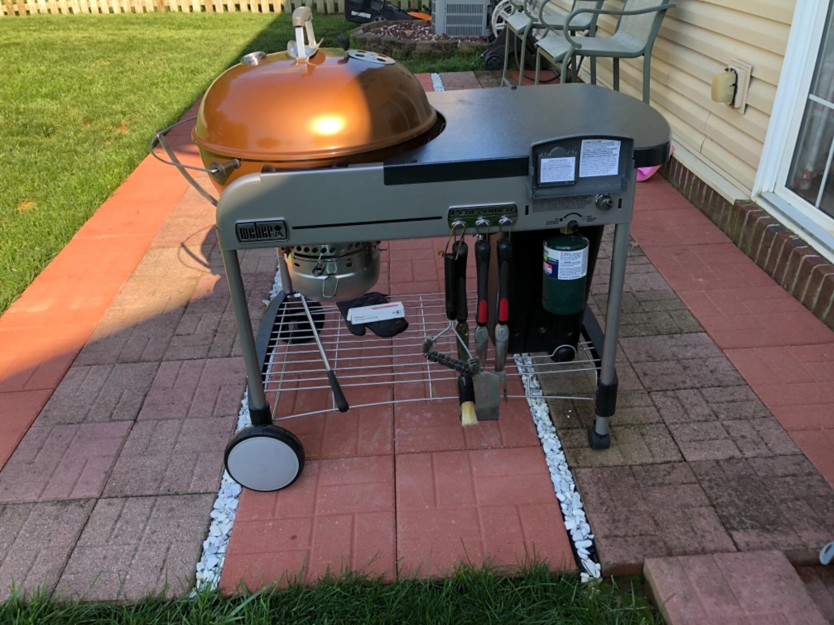 【Appliances】Weber Performer Deluxe Charcoal Grill, 22-Inch, Touch-N-Go Gas Ignition System