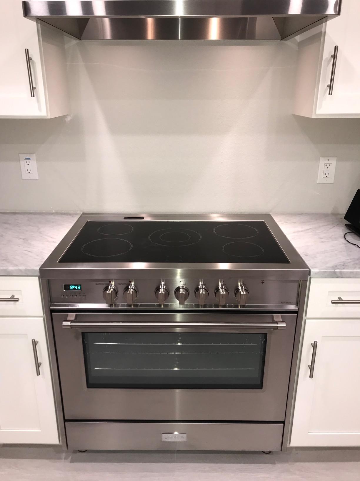 【Appliances】36 Inch 5.0 Cu Ft Electric Range Oven 5 Burners Dual Center Element Black Ceramic Cooktop Convection