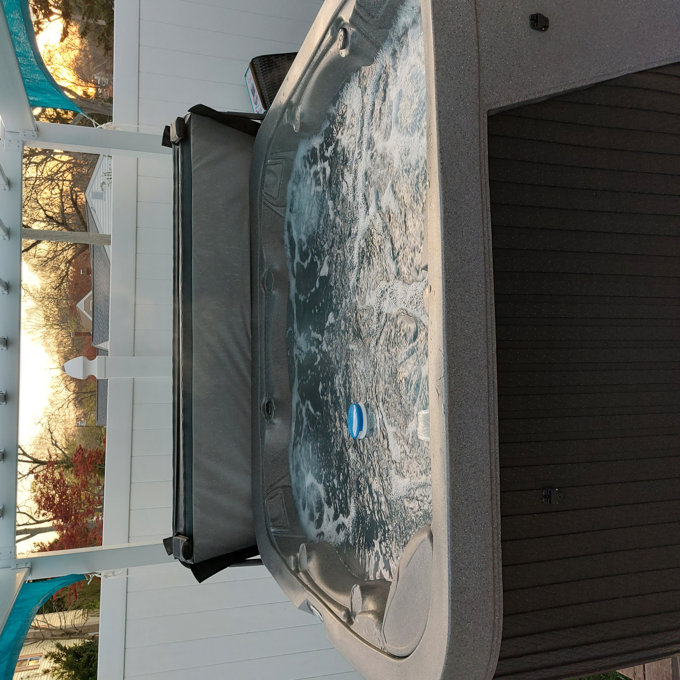 【Sports&Outdoors】Aquarest Spas, 6 - Person 45 - Jet Square Plug And Play Hot Tub with Ozonator