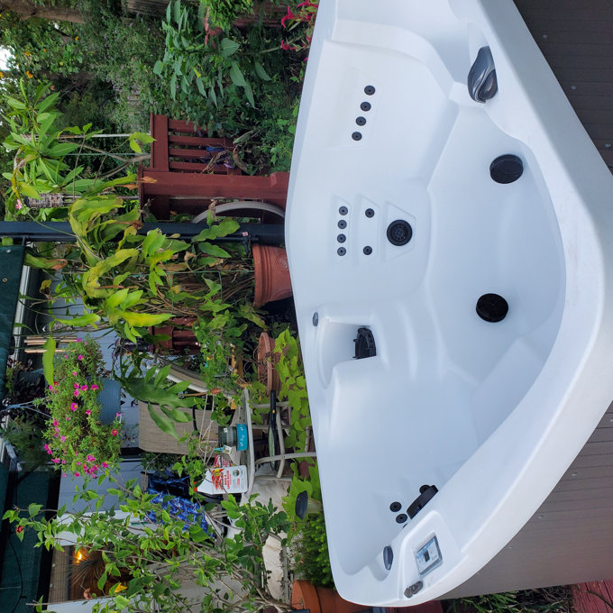 【Sports&Outdoors】Lifesmart Spas Leganza 6 - Person 90 - Jet Rectangular Hot Tub with Ozonator
