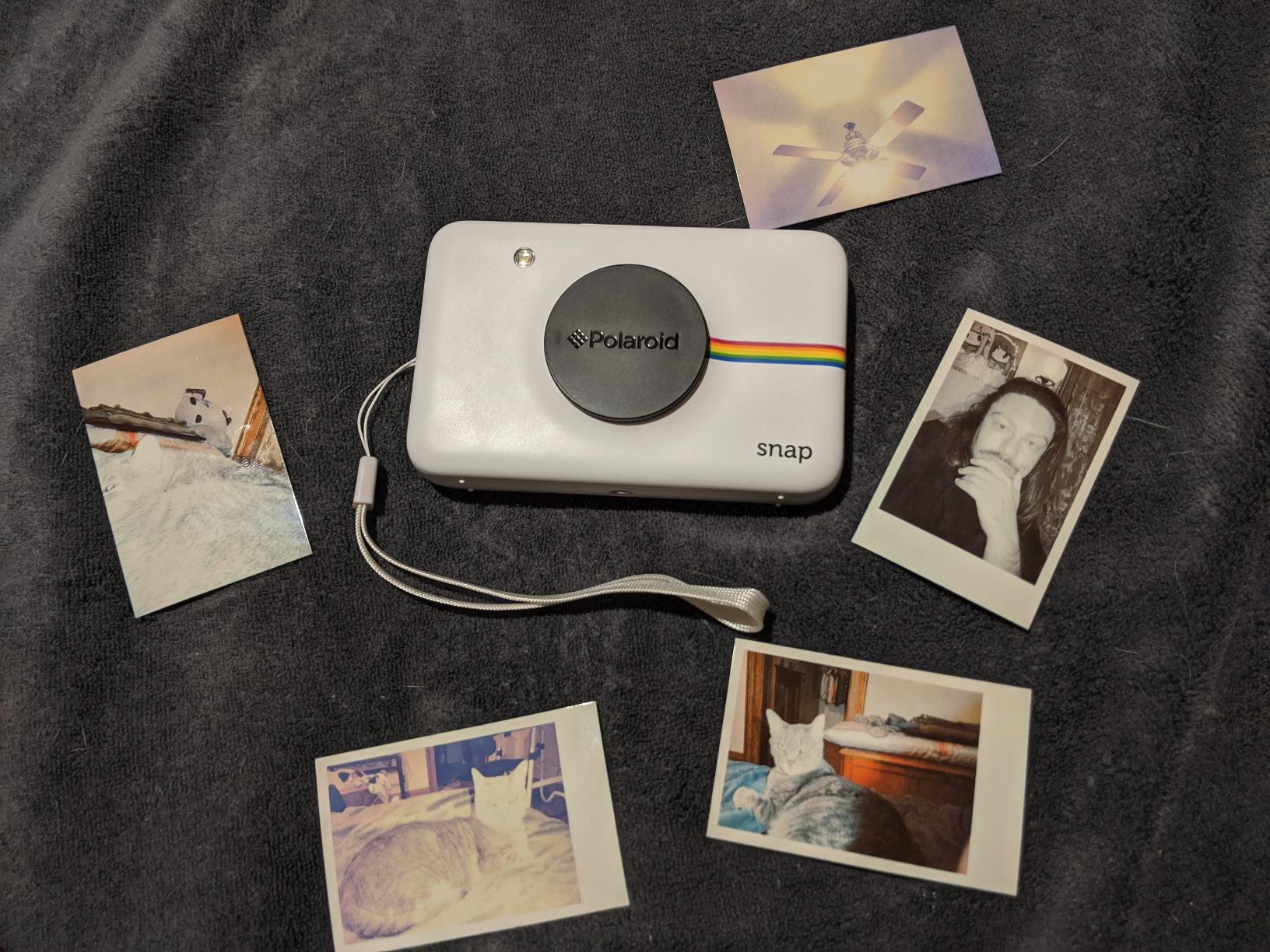 【Electronics】Zink Polaroid Snap Instant Digital Camera with ZINK Zero Ink Printing Technology