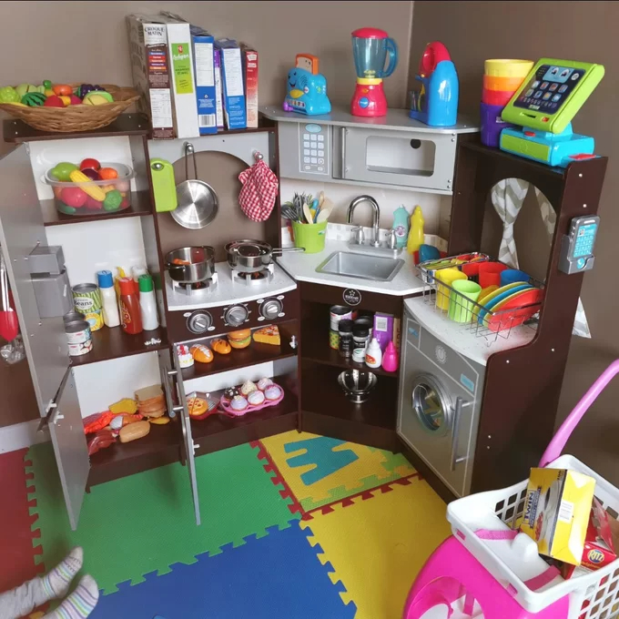 【Baby&Kids】Ultimate Corner Play Kitchen with Lights & Sounds, Espresso