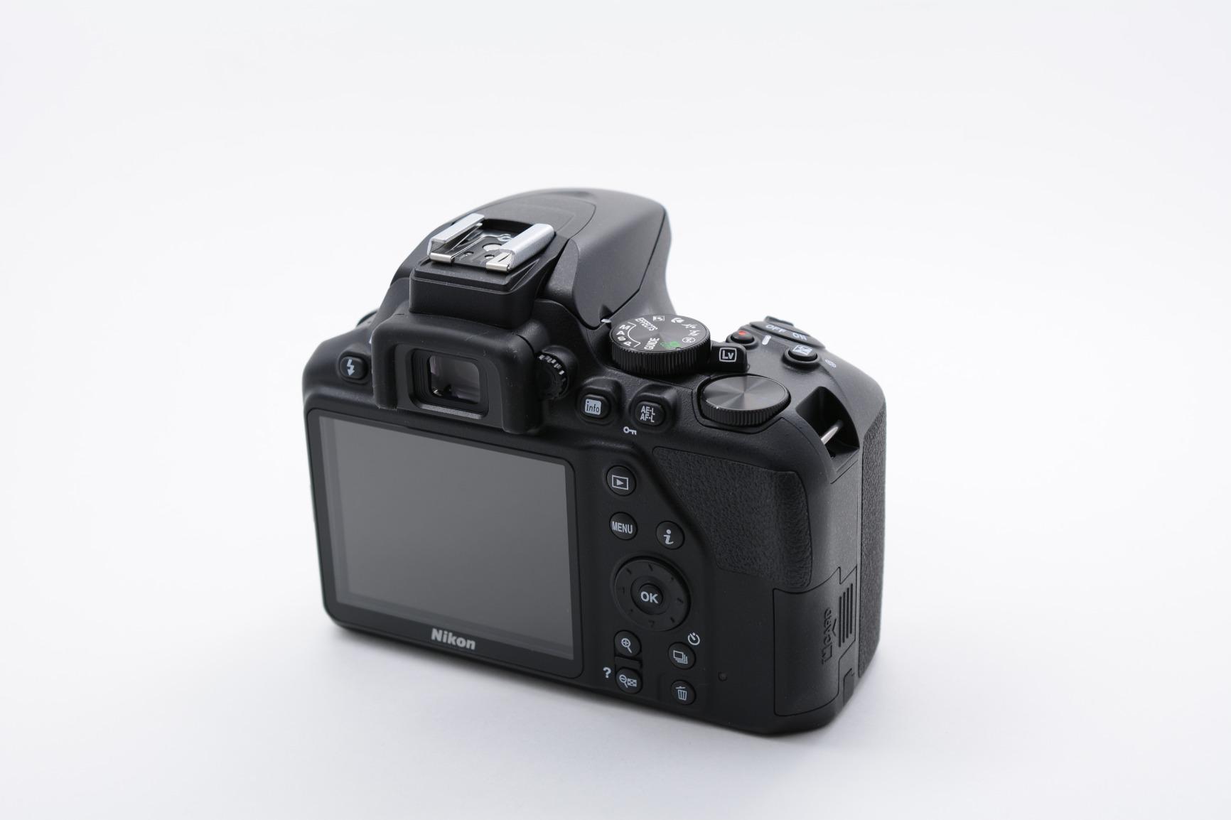 【Electronics】Nikon D3500 W/ AF-P DX NIKKOR 18-55mm f/3.5-5.6G VR Black