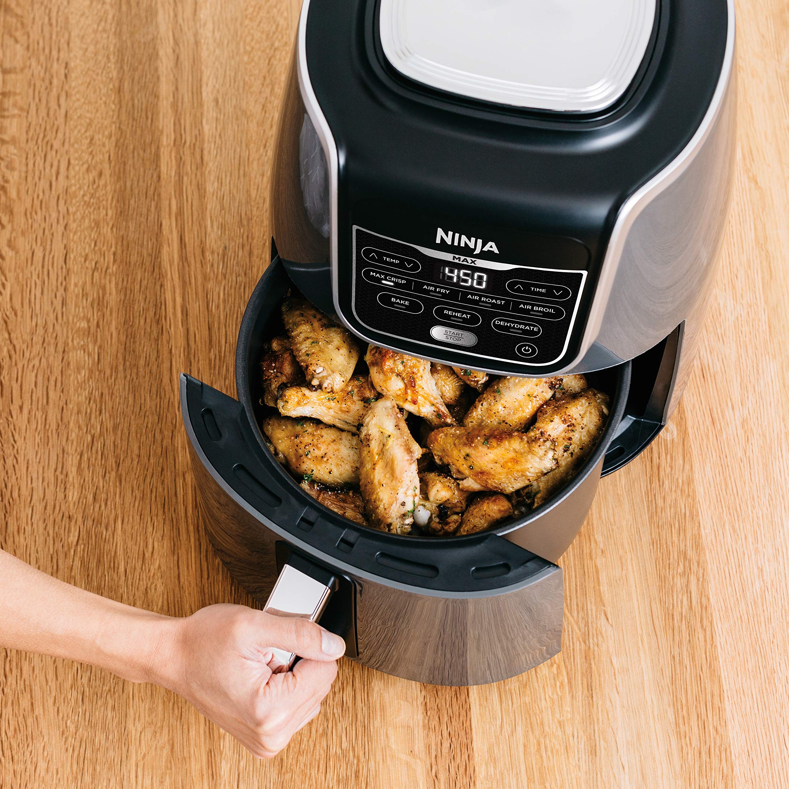 Ninja AF161 Max XL Air Fryer that Cooks, Crisps, Roasts, Bakes, Reheats & Dehydrates, 5.5 Quart