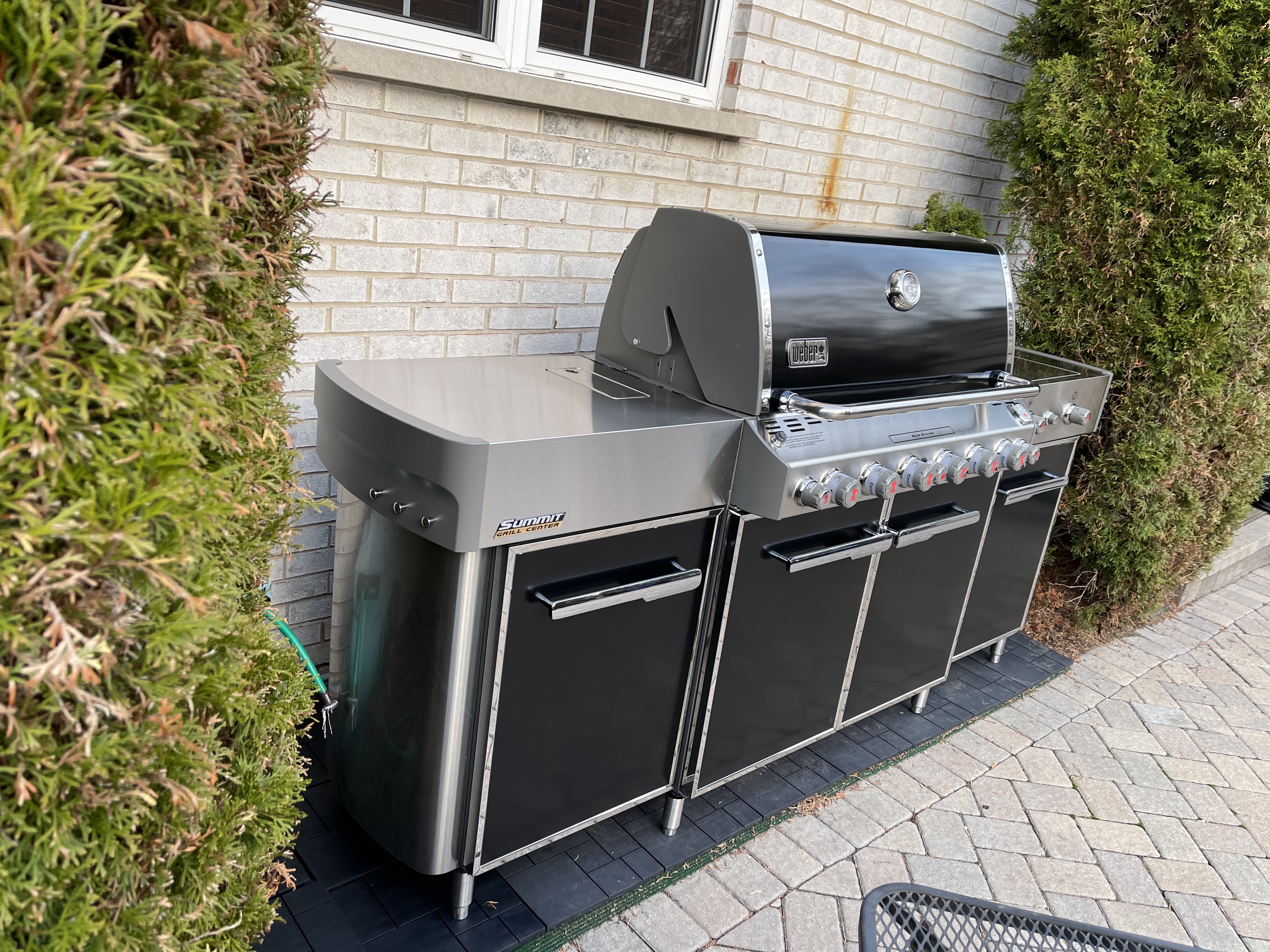 【Appliances】Weber Summit Black Propane Gas Grill Center