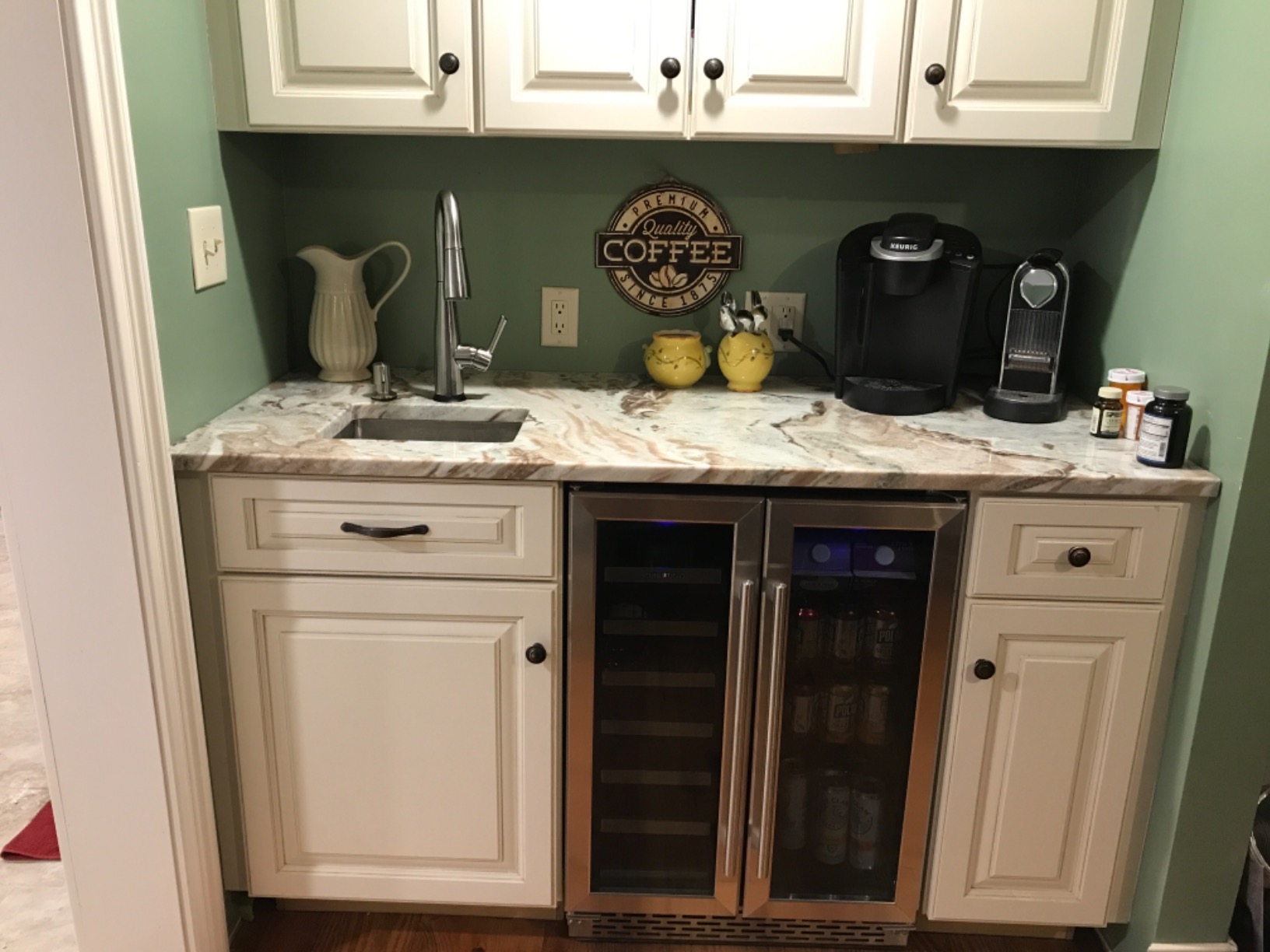 【Appliances】Phiestina 24 Inch Under Counter Wine Cooler - 46 Bottle Built-In Dual Zone Compressor Wine Refrigerator