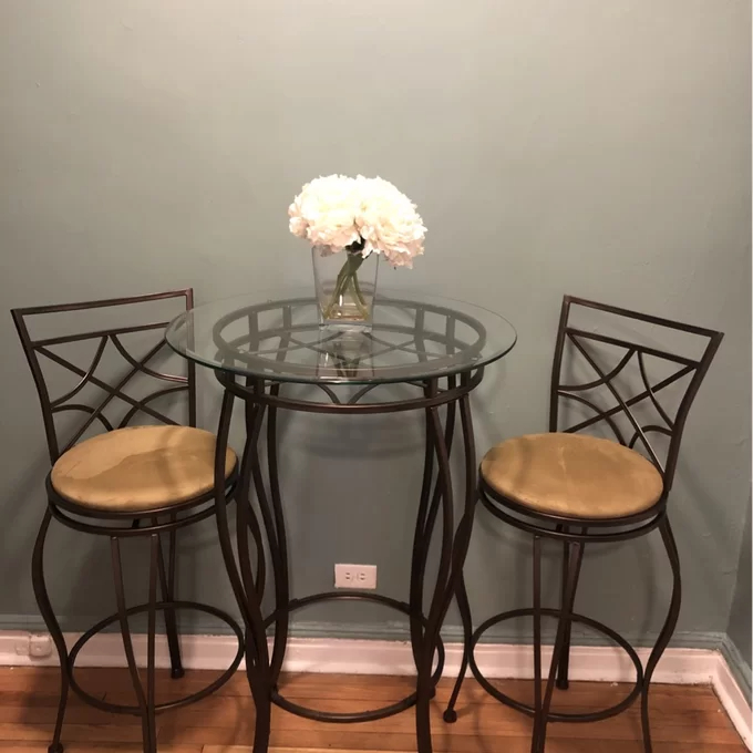 【Furniture】Fretwell 2 - Person Bar Height Dining Set