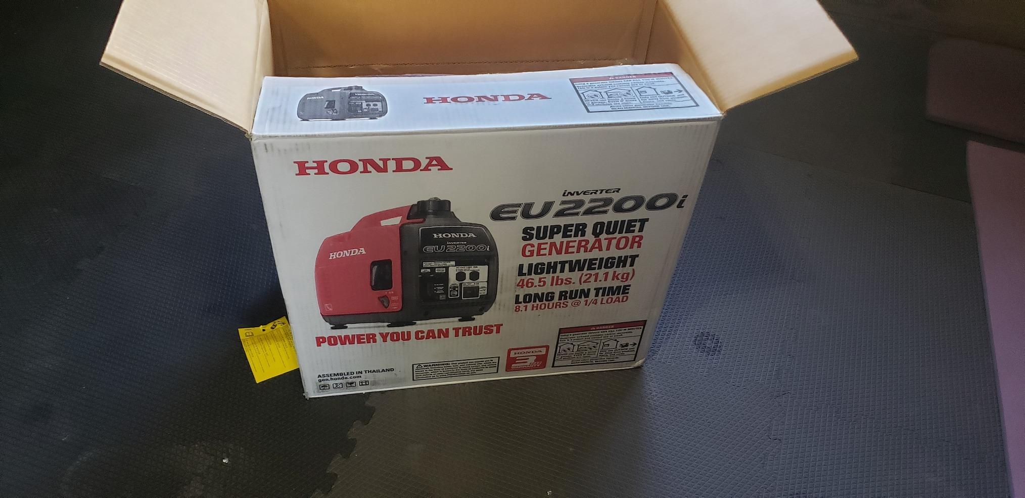 【Appliances】EU2200i 2200-Watt 120-Volt Super Quiet Portable Inverter Generator with CO-Minder - 49-State