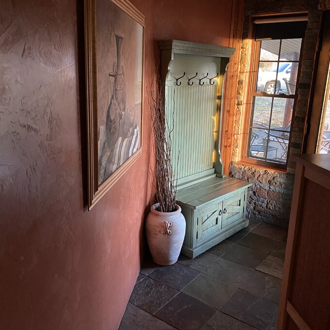 【Furniture】Kinley 37.5'' Wide Solid Wood Hall Tree with Bench and Shoe Storage