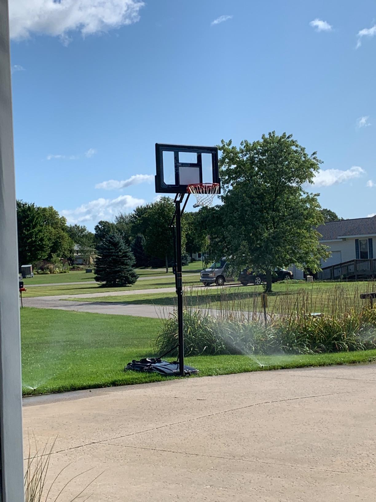 【Sports&Outdoors】Lifetime Courtside Height Adjustable Portable Basketball System, 50 Inch Shatterproof Backboard