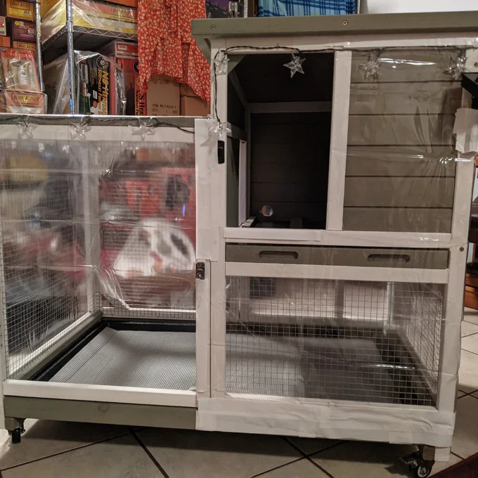 【Pet】Gossy Weather Resistant Rabbit Hutch with Ramp