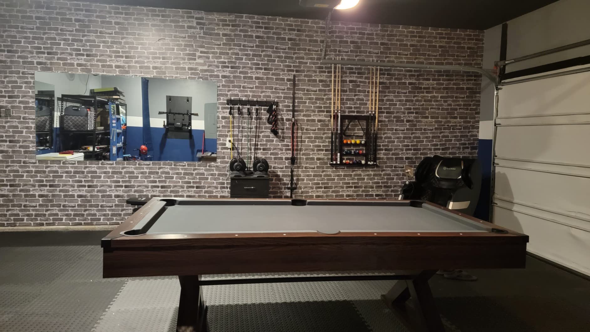 【Sports&Outdoors】Professional Grade Billiard Tables Pool Table, Scratch Resistant Luster Long Finish