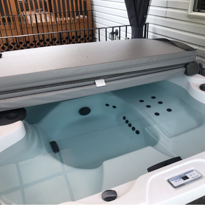 【Sports&Outdoors】Lifesmart Spas Leganza 6 - Person 90 - Jet Rectangular Hot Tub with Ozonator